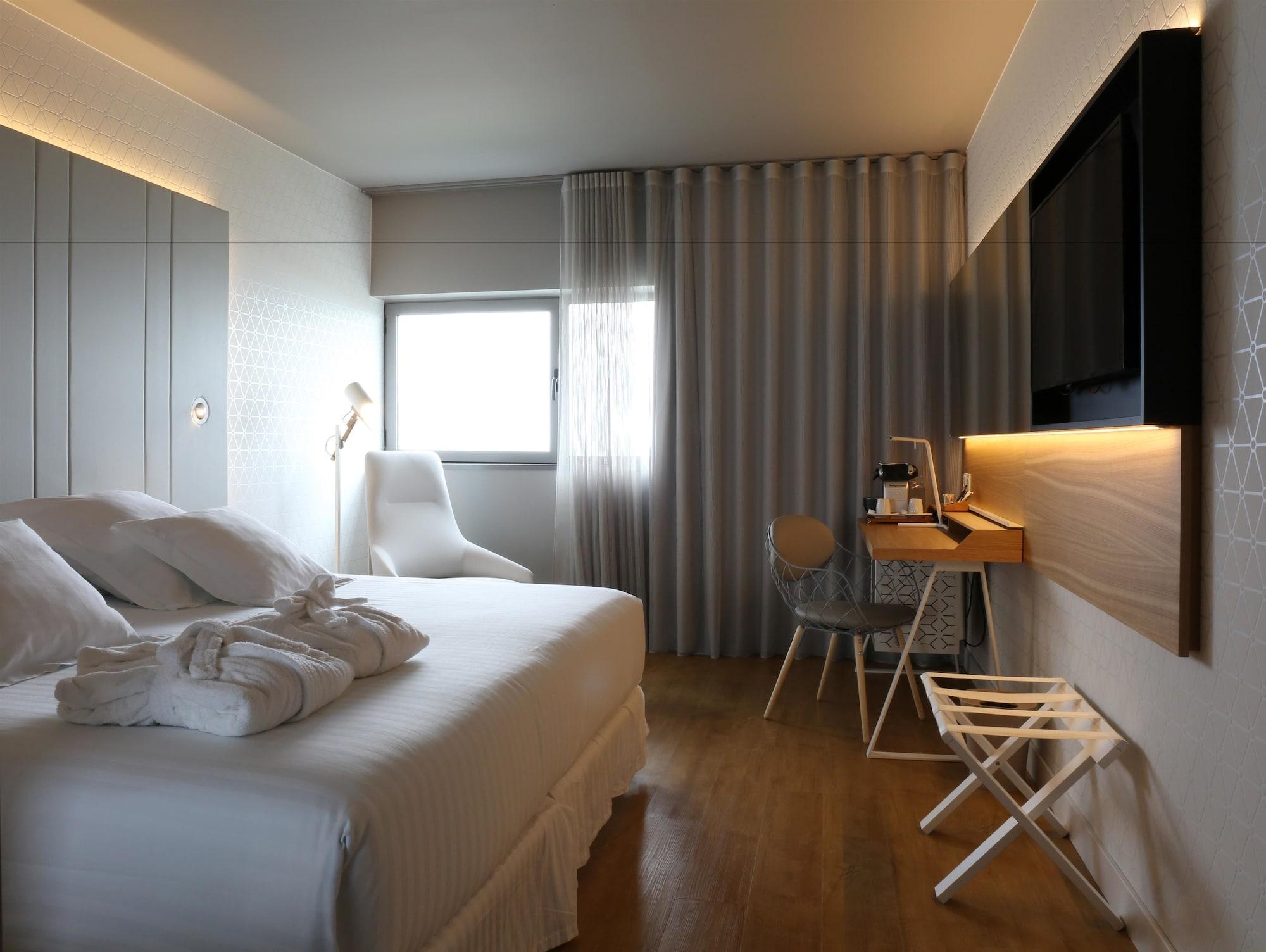 Occidental Atenea Mar - Adults Only Barcelona Exterior foto