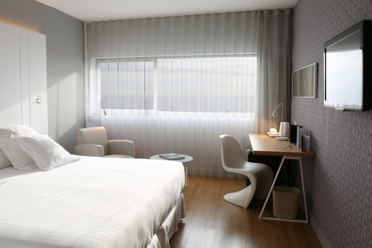 Occidental Atenea Mar - Adults Only Barcelona Exterior foto