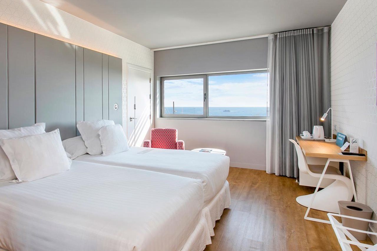 Occidental Atenea Mar - Adults Only Barcelona Exterior foto